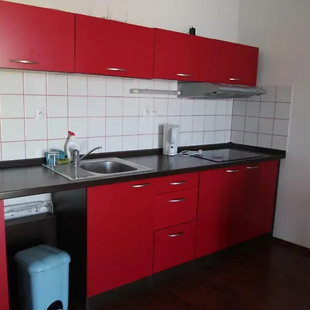 Apartman Halex Centrum Aupark Апартаменты Пьештяни